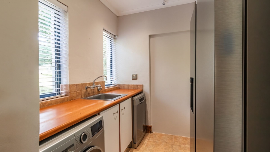 To Let 3 Bedroom Property for Rent in Walmer Eastern Cape